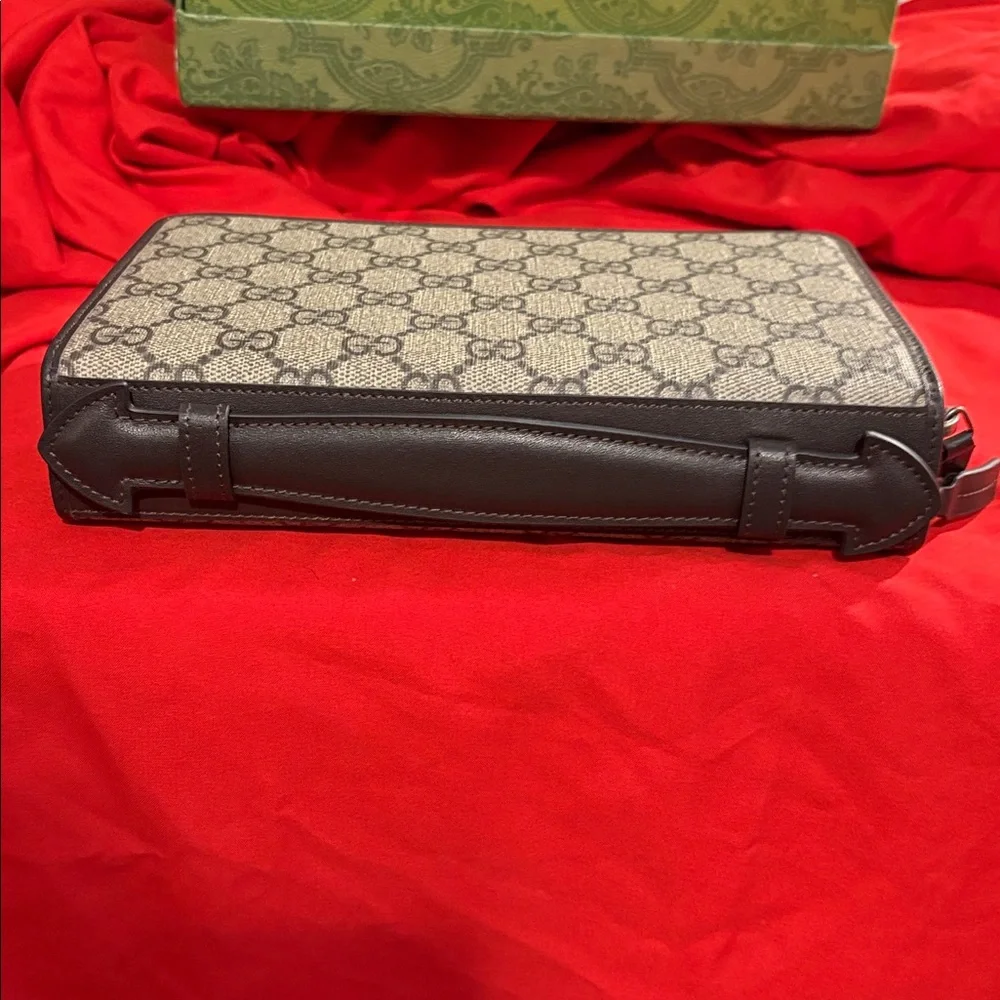Wallet - Picture 2 of 5